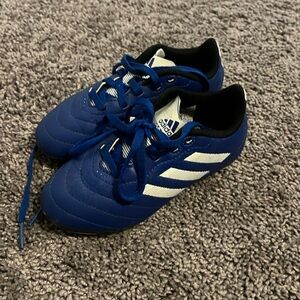 Toddler soccer cleats
